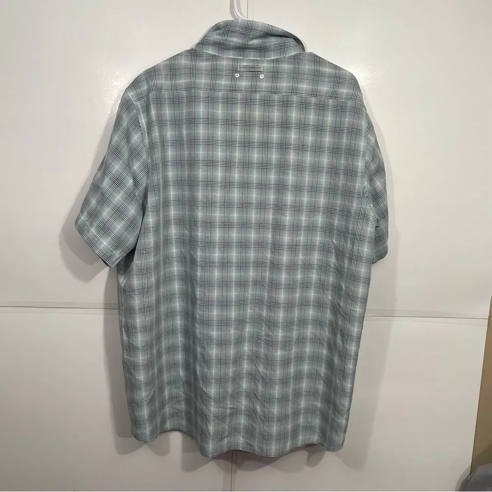 The North Face Plaid Athletic Short Sleeve Polo Shirt